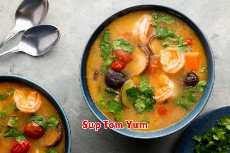 Sup Tom Yum